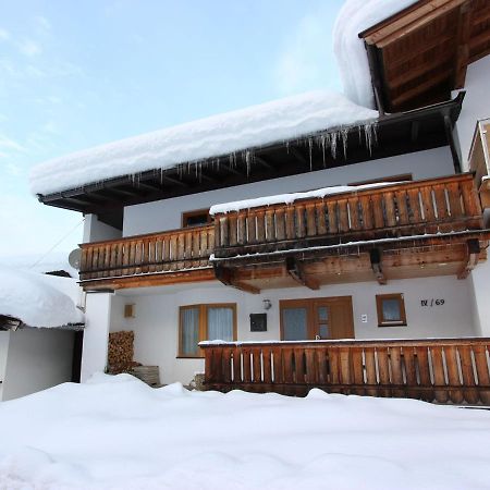 Boutique Apartment In Brixen With Mountain View Brixen im Thale Bagian luar foto