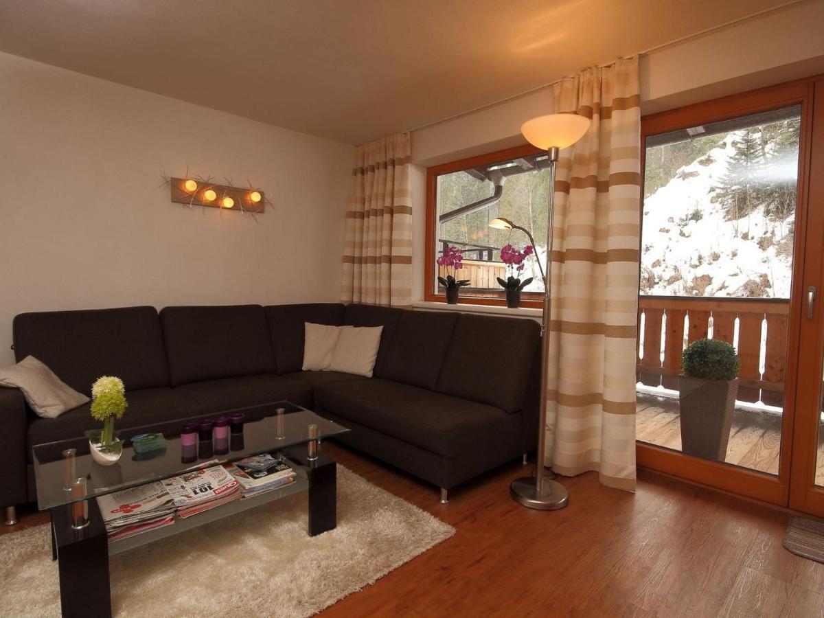 Boutique Apartment In Brixen With Mountain View Brixen im Thale Bagian luar foto