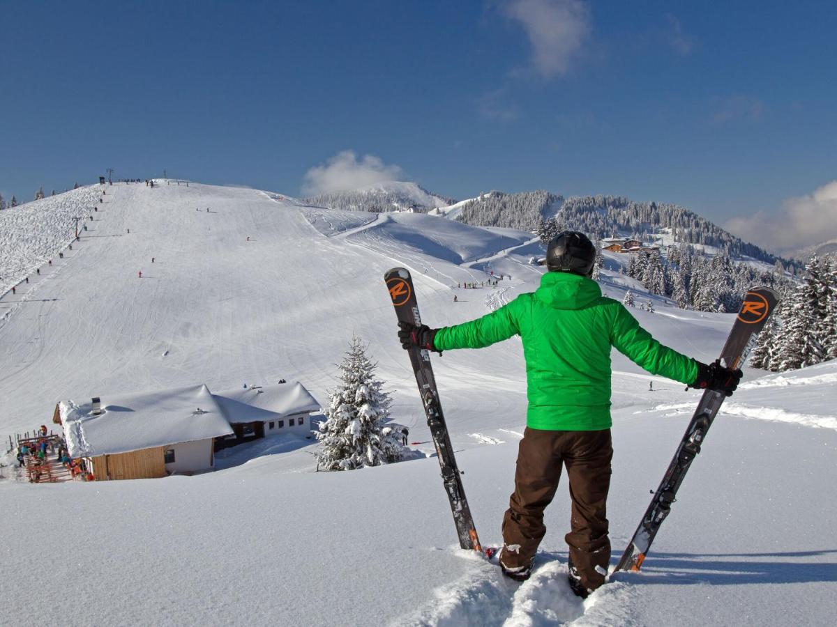 Boutique Apartment In Brixen With Mountain View Brixen im Thale Bagian luar foto