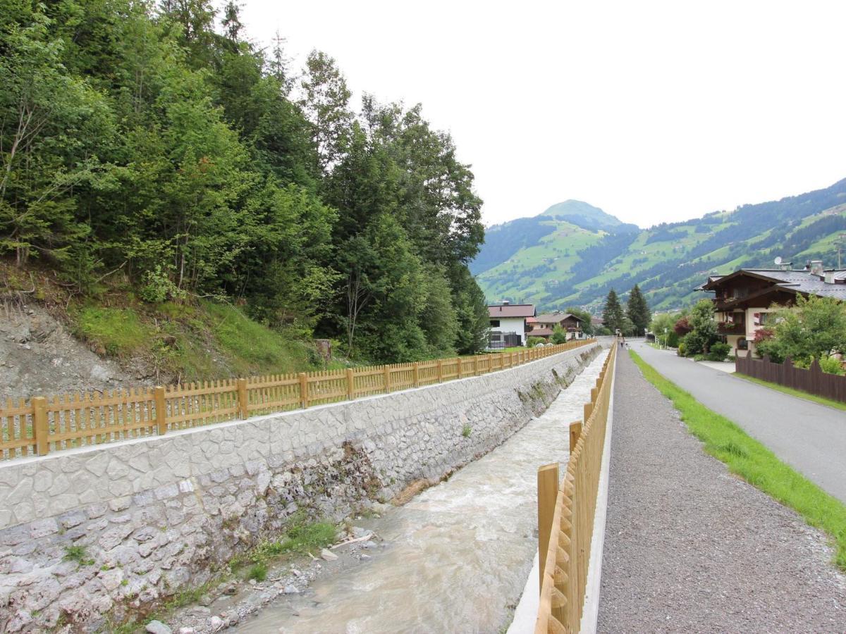 Boutique Apartment In Brixen With Mountain View Brixen im Thale Bagian luar foto